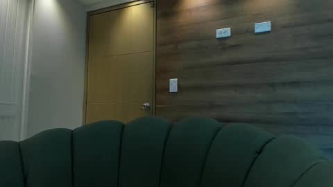 gummyluv online show from October 19, 2025, 12:44 am