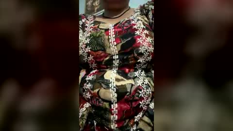 Snapshot of gurleen_kaur69 chatting on June 15, 2026, 10:06 am gurleen_kaur69 online show from June 15, 2026, 10:06 am