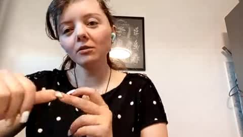 Alana online show from April 28, 2026, 5:01 am