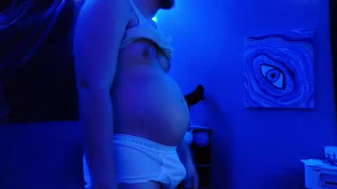 gutlvr online show from December 8, 2024, 11:14 am