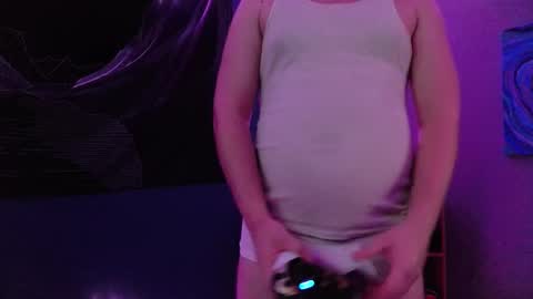 gutlvr online show from December 15, 2024, 7:57 am