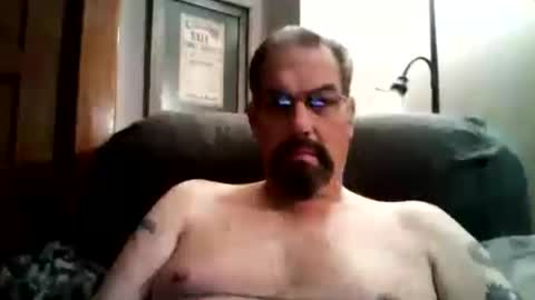 Snapshot of guy4fun8 chatting on June 28, 2026, 9:48 am guy4fun8 online show from June 28, 2026, 9:48 am