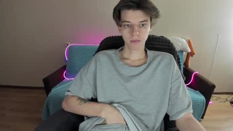 guy_liam1 online show from December 4, 2024, 8:23 am