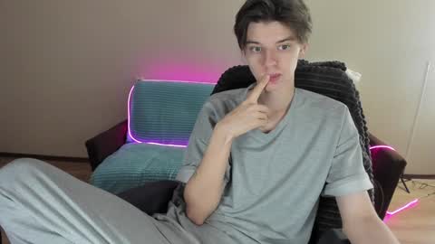 guy_liam1 online show from December 5, 2024, 8:22 am