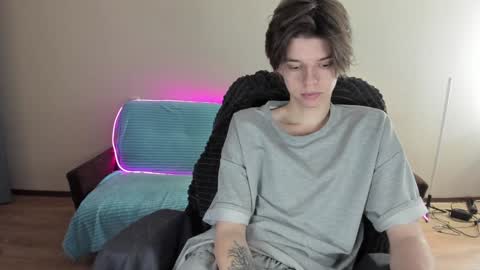 guy_liam1 online show from January 4, 2025, 8:06 am