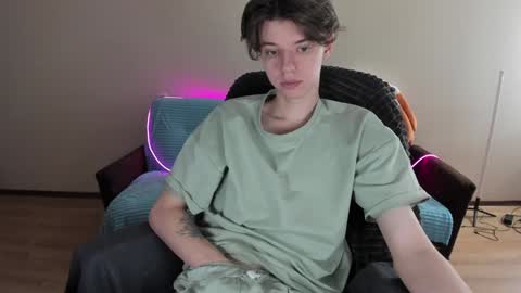 guy_liam1 online show from January 9, 2025, 8:13 am