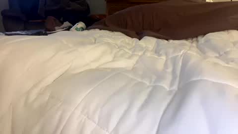 guyatx online show from October 15, 2025, 4:23 am