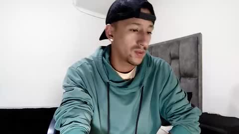 karim online show from March 1, 2025, 12:12 pm