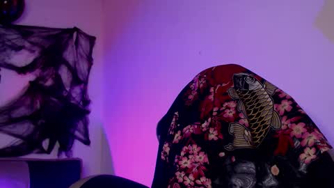 gwenhazel online show from October 23, 2025, 11:42 am