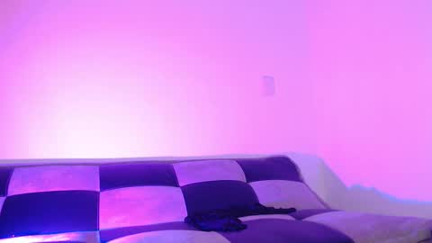 gwenhazel online show from November 25, 2025, 11:32 am