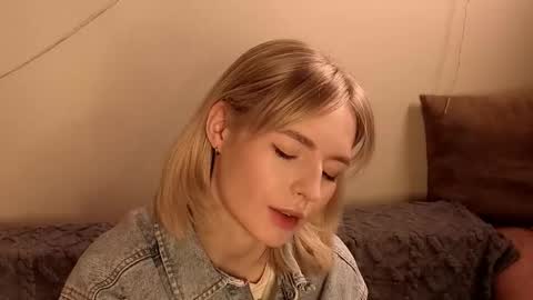 Jannie online show from November 21, 2025, 8:46 am