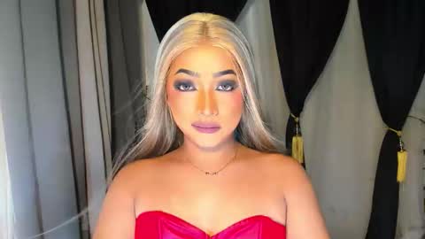 Call me Miss Gwen online show from October 12, 2025, 1:21 pm