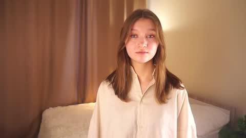 Molly online show from December 16, 2025, 6:07 am