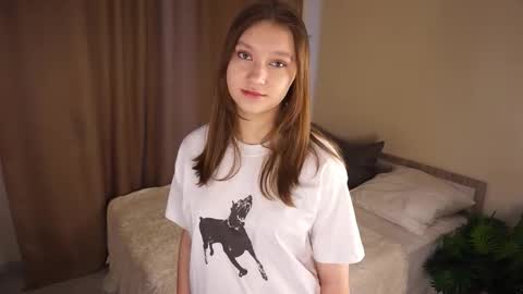 Molly online show from February 1, 2026, 5:06 am