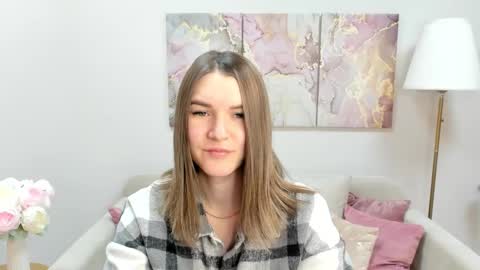 gwensmitt online show from November 11, 2025, 12:10 am