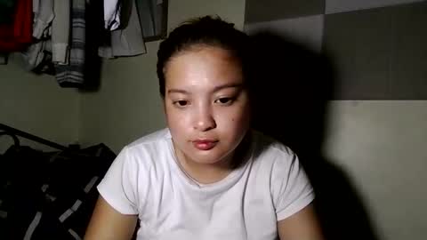 Snapshot of gwyneth2001 chatting on June 9, 2026, 5:52 am Im Gwyneth From Philippines pinkheart69 online show from June 9, 2026, 5:52 am