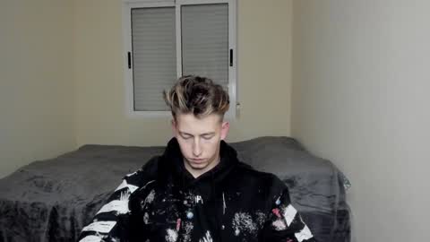 Oliver online show from December 16, 2024, 8:37 pm