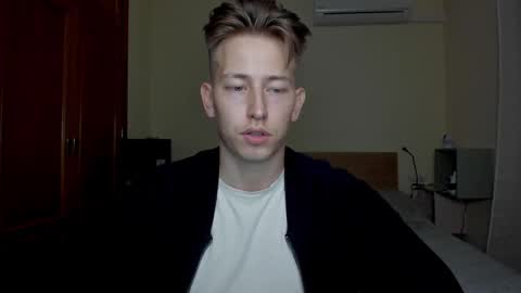 Oliver online show from March 2, 2025, 8:18 pm