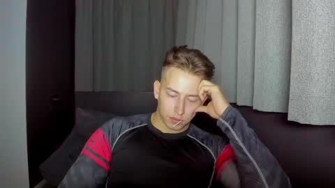 Oliver online show from September 16, 2025, 7:04 pm