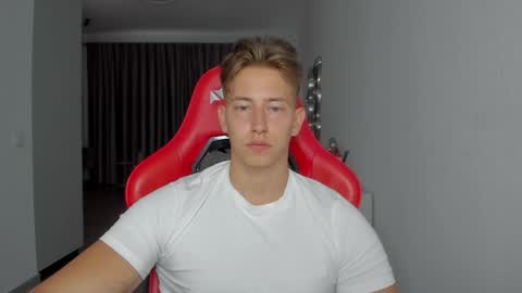 Oliver online show from October 24, 2025, 9:28 am