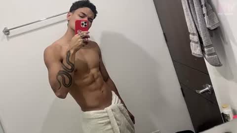 Snapshot of gymbro42 chatting on July 9, 2026, 7:07 pm Gymbro42 online show from July 9, 2026, 7:07 pm
