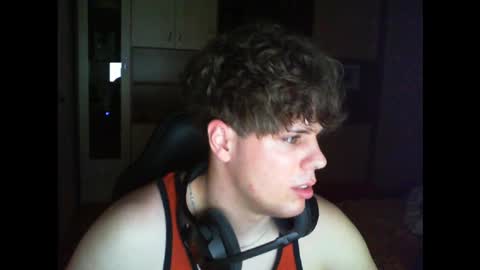 Snapshot of gymguy0505 chatting on December 15, 2025, 11:09 pm gymguy0505 online show from December 15, 2025, 11:09 pm