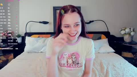 Snapshot of h0lyangel chatting on May 27, 2026, 1:57 am Kelly Lilly online show from May 27, 2026, 1:57 am