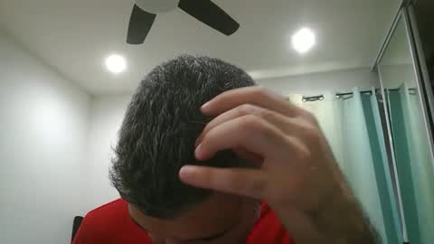 h0nest84 online show from February 23, 2025, 5:18 pm