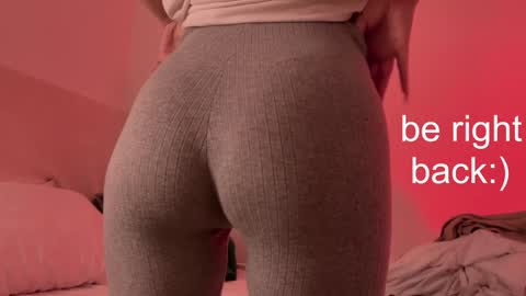 Lana online show from January 4, 2025, 11:27 pm