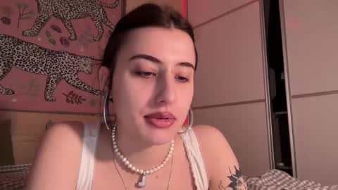 Snapshot of h3l9a_pataki chatting on May 13, 2026, 4:37 pm Helga online show from May 13, 2026, 4:37 pm
