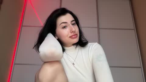 Snapshot of h3l9a_pataki chatting on June 18, 2026, 4:00 pm Helga online show from June 18, 2026, 4:00 pm