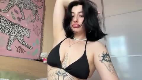 Snapshot of h3l9a_pataki chatting on July 14, 2026, 4:13 pm Helga online show from July 14, 2026, 4:13 pm
