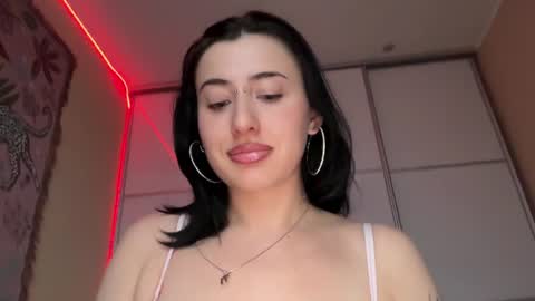 Snapshot of h3l9a_pataki chatting on July 20, 2026, 4:20 pm Helga online show from July 20, 2026, 4:20 pm