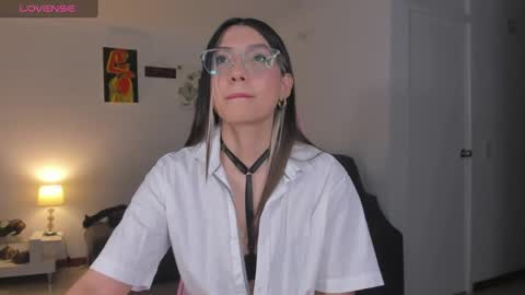 Paulina  online show from March 9, 2025, 5:44 am