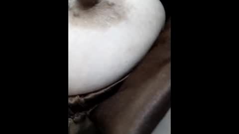 Snapshot of hachi_sweetbabie chatting on January 14, 2026, 9:52 pm hachi_sweetbabie online show from January 14, 2026, 9:52 pm