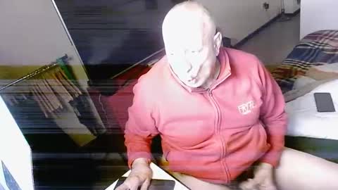 hacknoob62 online show from February 3, 2025, 5:56 pm