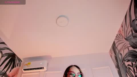 hada_magica online show from April 16, 2026, 7:14 pm