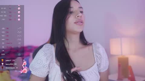 Hade online show from January 17, 2025, 8:33 pm