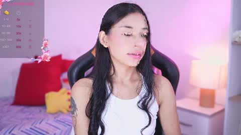 Hade online show from March 6, 2025, 6:26 pm