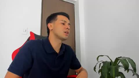 hades_horny_ online show from April 6, 2026, 5:14 pm