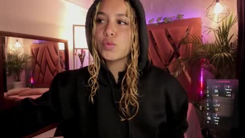 Haely online show from February 11, 2025, 11:21 am