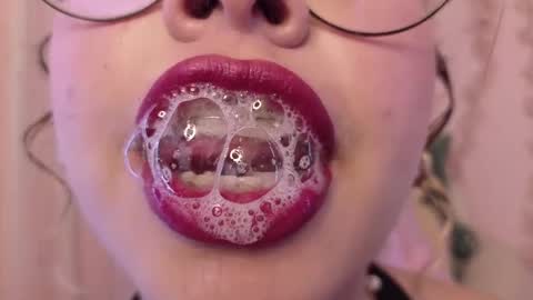 Haely online show from June 4, 2026, 11:55 pm