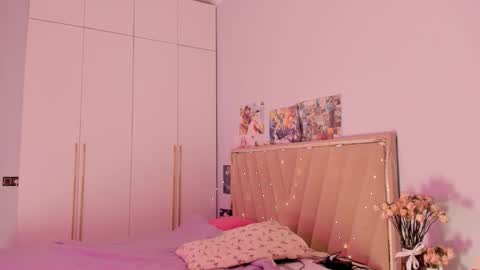 Ri online show from September 17, 2025, 4:36 am