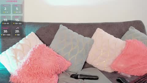 Hailee online show from January 21, 2025, 6:45 pm