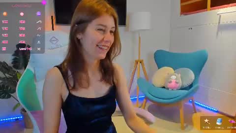 Hailey  Green online show from July 23, 2026, 6:50 pm