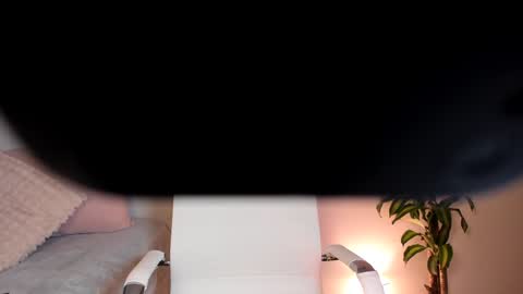 Snapshot of hailey_firee chatting on February 6, 2025, 1:38 am Hailey online show from February 6, 2025, 1:38 am