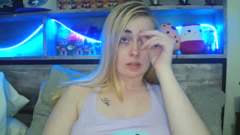 Hailey and d online show from February 19, 2025, 12:03 am