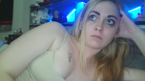 Hailey and d online show from February 28, 2025, 1:15 am