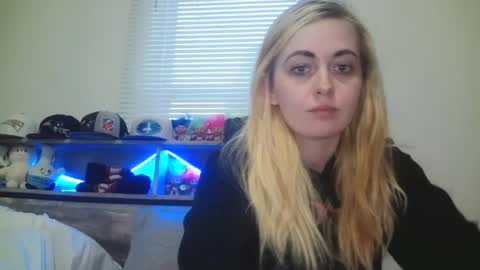 Hailey and d online show from March 3, 2025, 11:24 pm