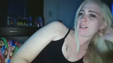 Hailey and d online show from October 16, 2025, 7:42 am